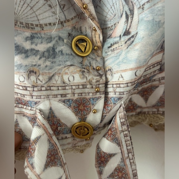 old world long sleeve top - Picture 6 of 13